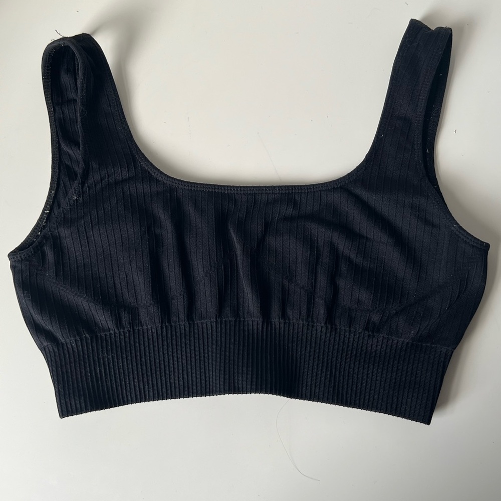 Black Ribbed Sports Bra - Picture 4 of 4